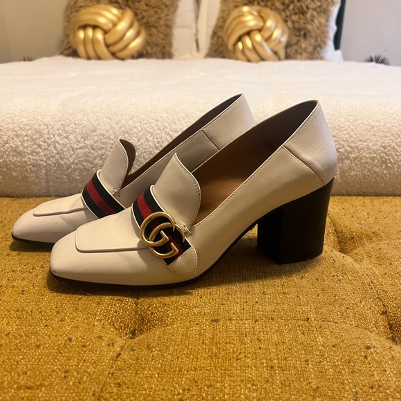 Gucci Women’s Cream Leather Block 3 in Heel Loafers with Gold GG Logo - Picture 2 of 5